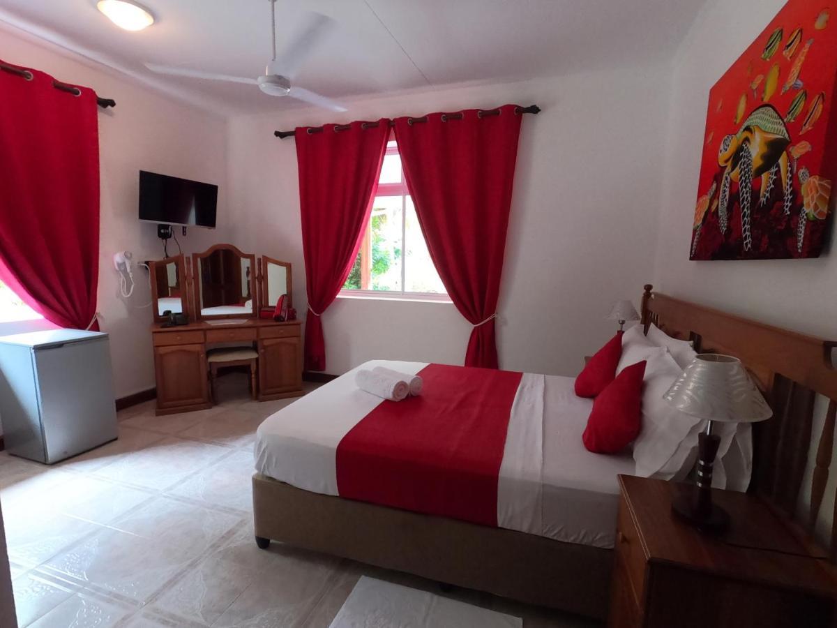 Le Chevalier Bay Guesthouse Anse Lazio Exterior foto